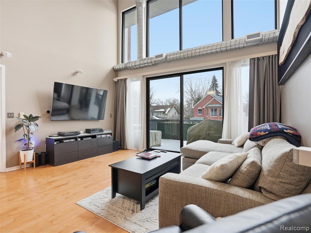610 S Troy Street, Royal Oak, MI 48067 — Photo 8
