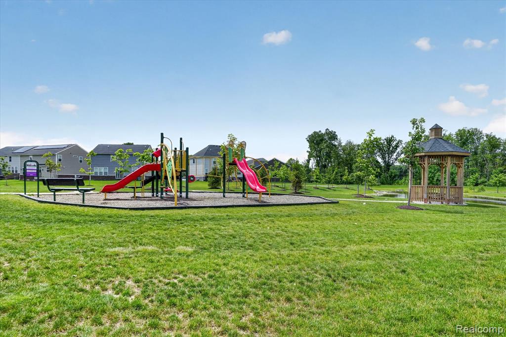 20983 Calabrese Drive, South Lyon, MI 48178 — Photo 41