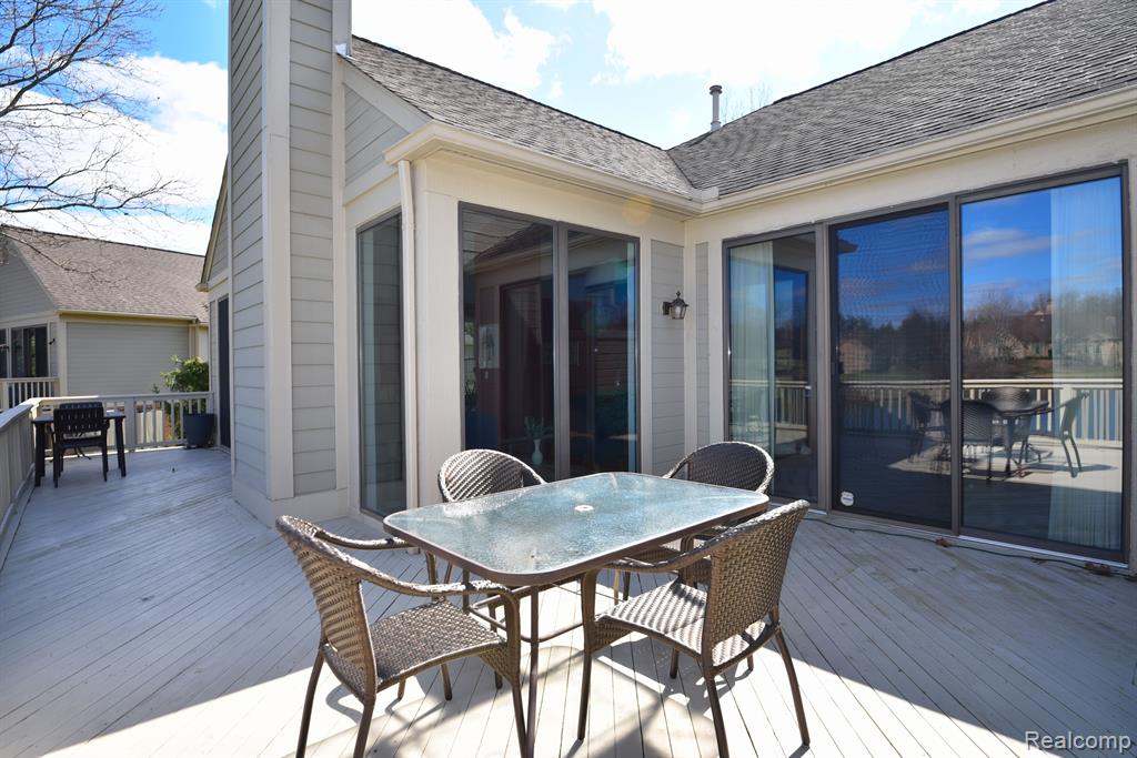 527 Newburne Pointe, 19, Bloomfield Hills, MI 48304 — Photo 12