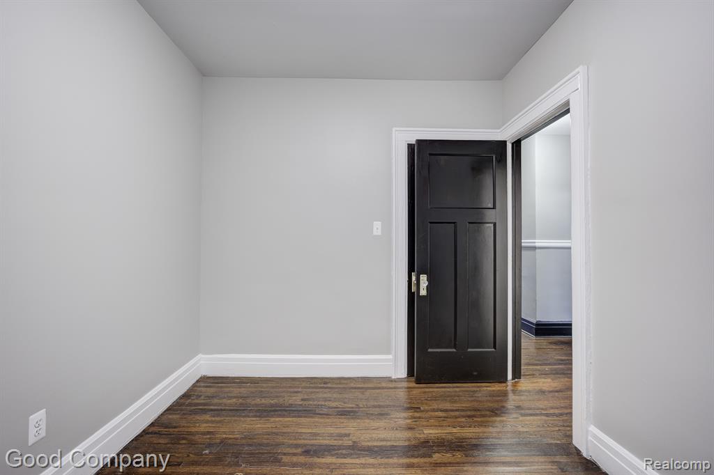 433 E KIRBY Street, Detroit, MI 48202 — Photo 28