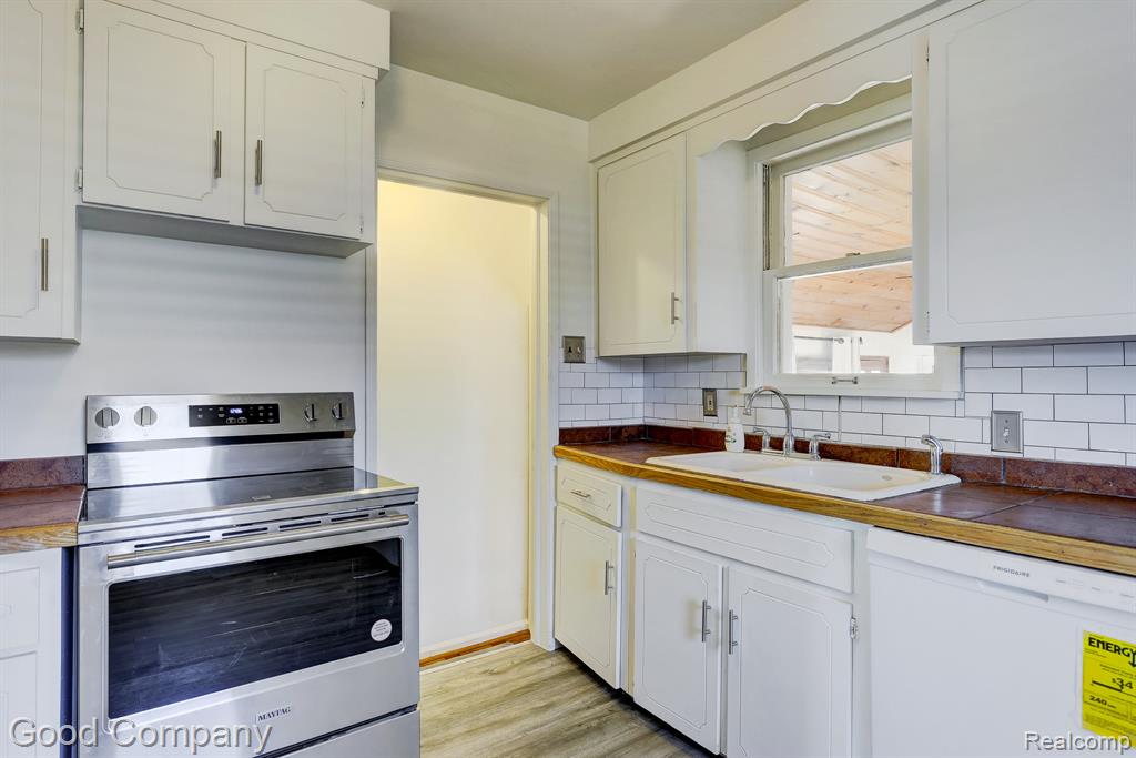 4725 Elmwood Street, Royal Oak, MI 48073 — Photo 14