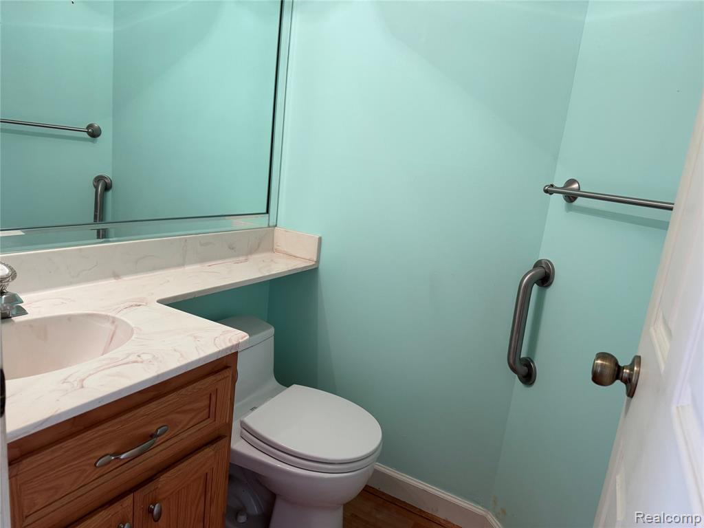1597 Dover Hill S, Walled Lake, MI 48390 — Photo 10