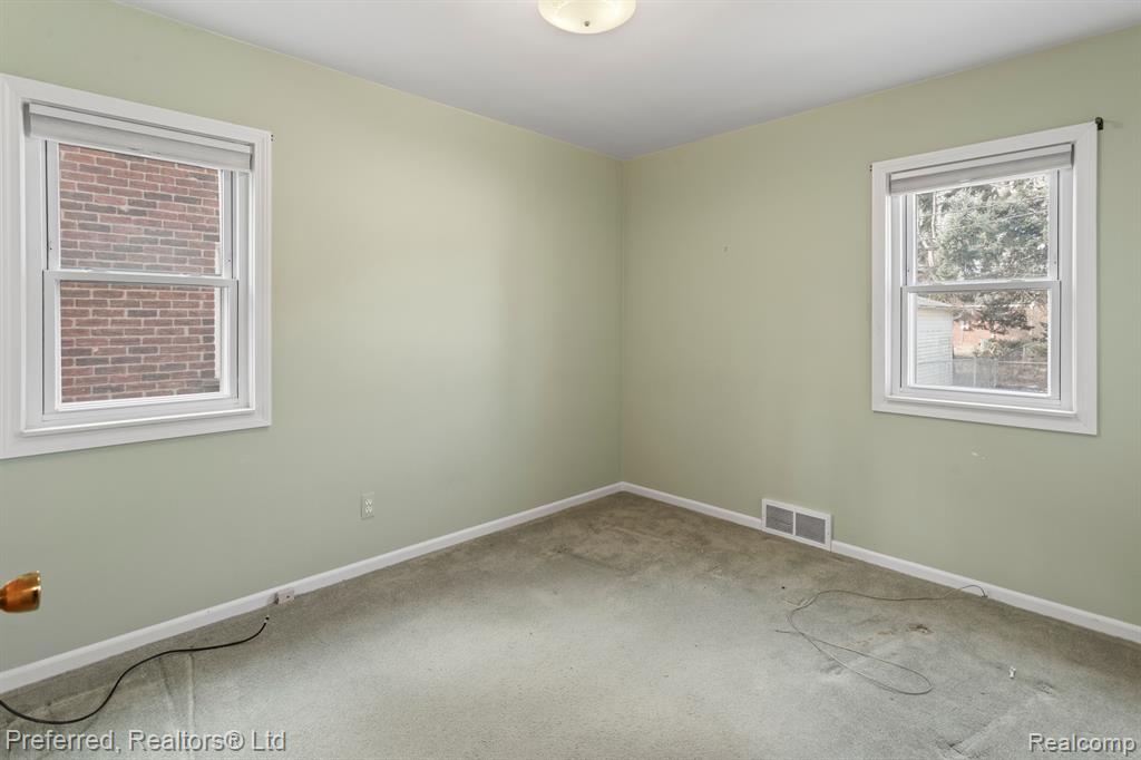 9980 HUBERT Avenue, Allen Park, MI 48101 — Photo 12