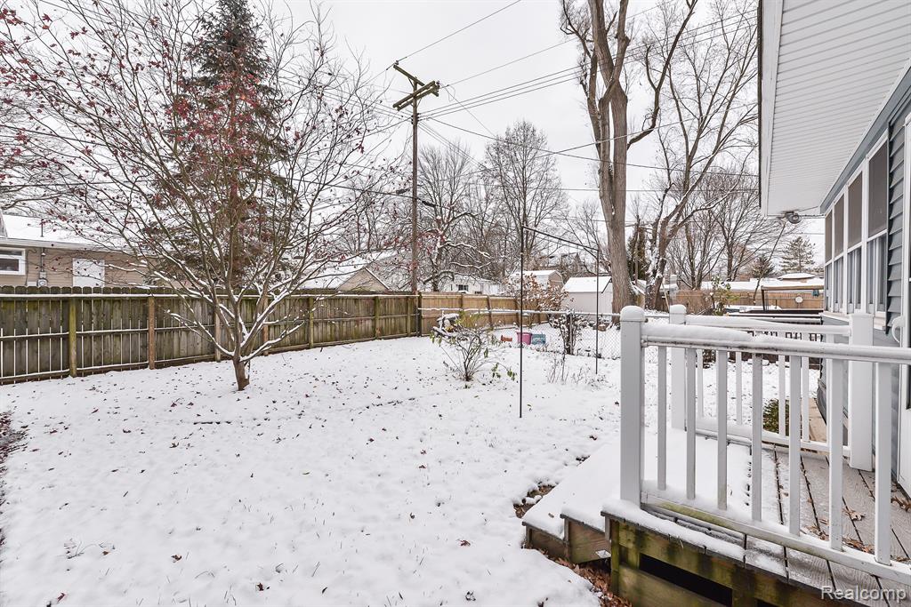 336 BEACHWAY Street, Whitmore Lake, MI 48189 — Photo 52