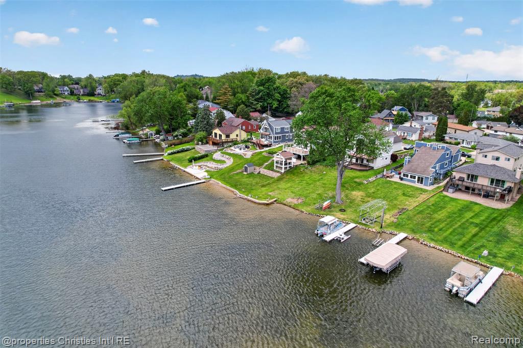 10219 Lakeside Drive, White Lake, MI — Photo 47