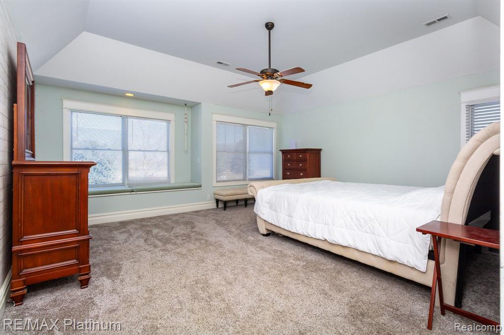 536 N CEDAR Road, Fowlerville, MI 48836 — Photo 24