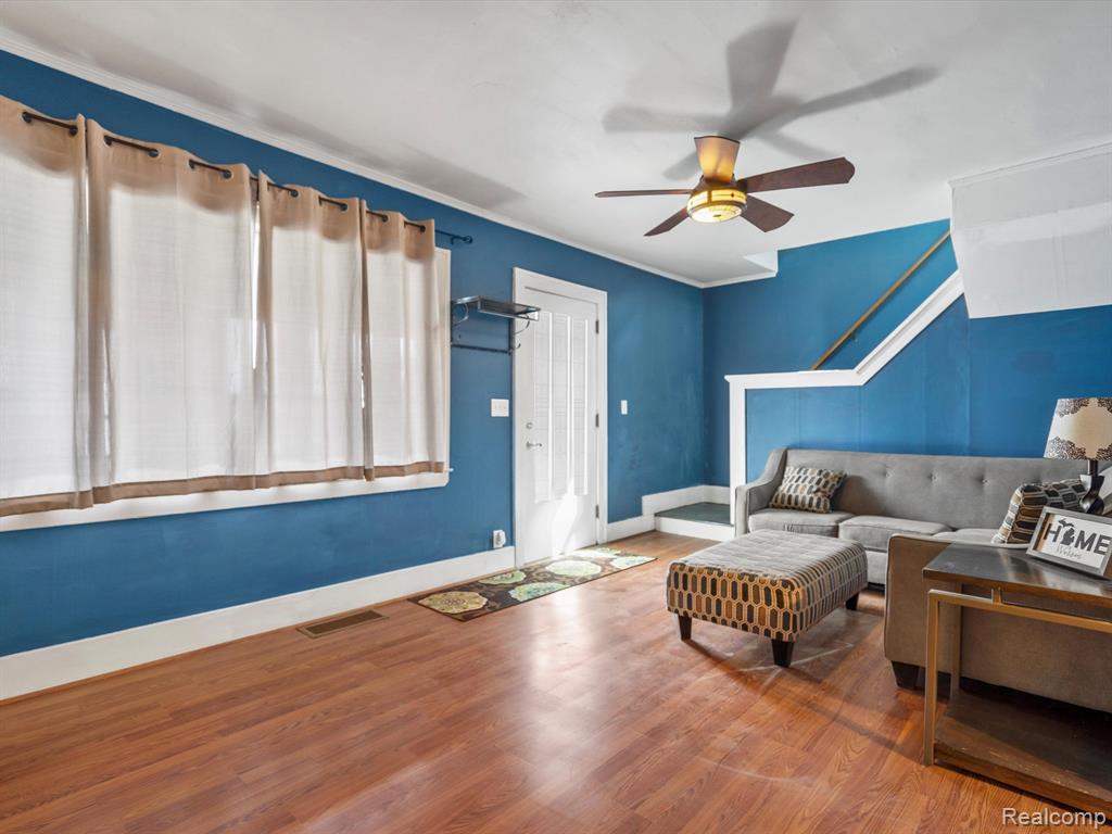 6204 PECK Avenue, Warren, MI 48092 — Photo 4