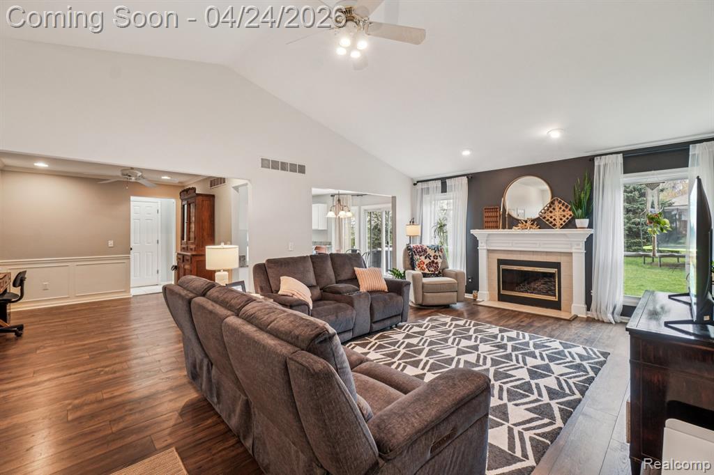 5819 Valley Drive, Clarkston, MI 48348 — Photo 4