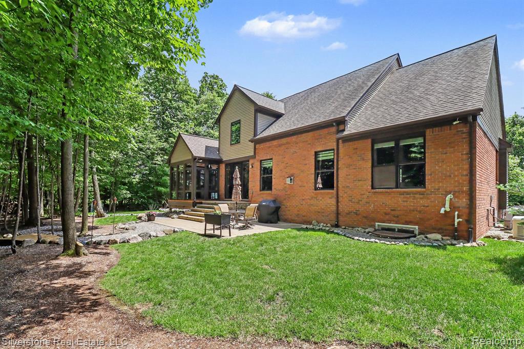651 Wynstone Circle N, Oakland, MI — Photo 41