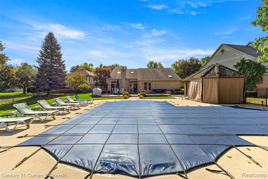 42049 Farm Lane Court, Sterling Heights, MI 48313 — Photo 48