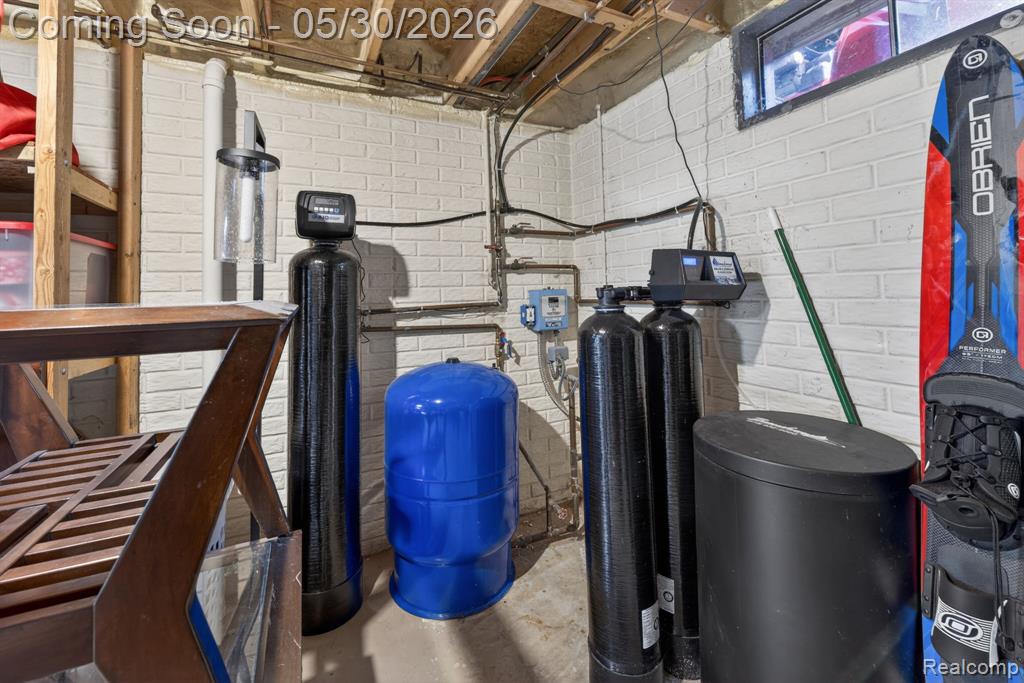 1280 Petts Road, Fenton, MI 48430 — Photo 32