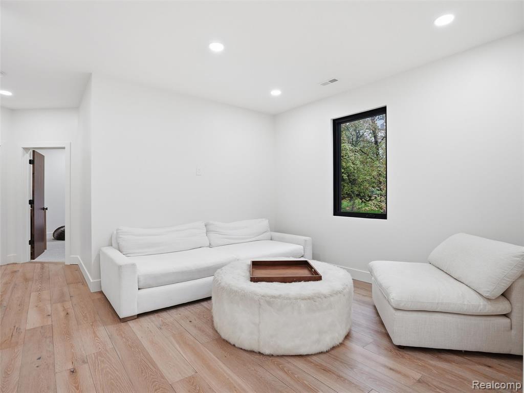 1715 Lone Pine Road, Bloomfield Hills, MI 48302 — Photo 33