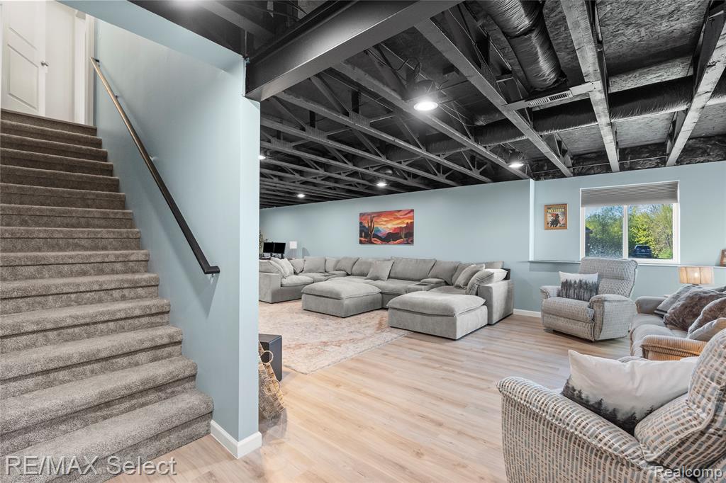 8371 Crossbow Court, Grand Blanc, MI 48439 — Photo 41