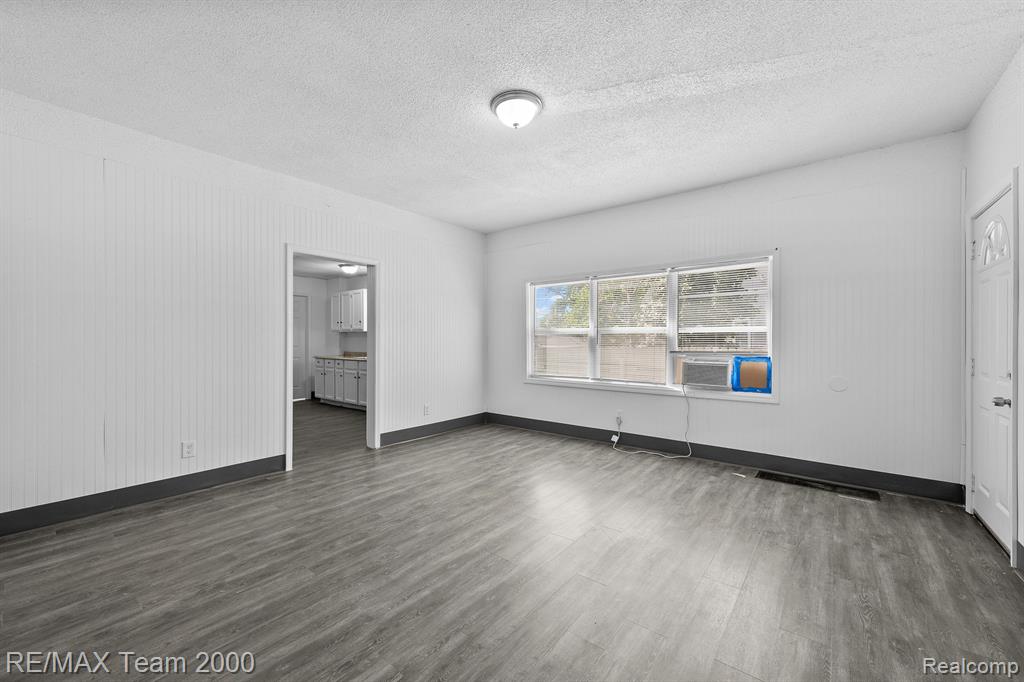 8849 OLIVET Street, Detroit, MI 48209 — Photo 15