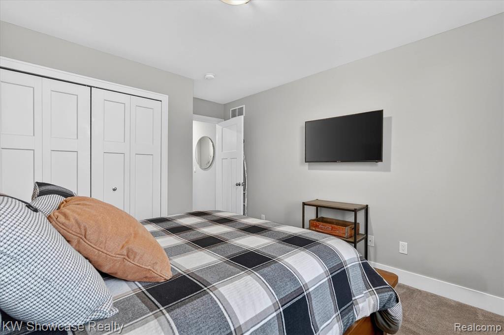 3108 Theodore E, Wixom, MI 48393 — Photo 10