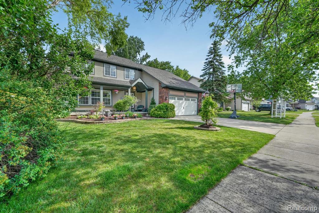 611 THORNEHILL Trail, Oxford, MI 48371 — Photo 3