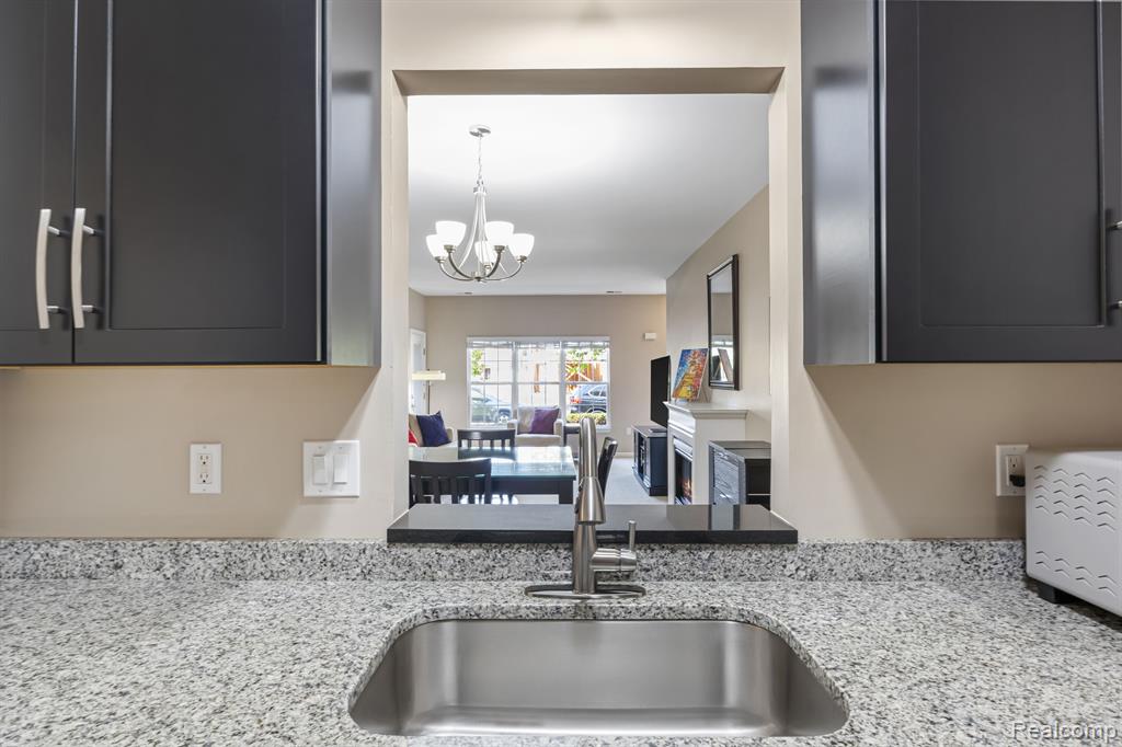 3951 CORNERSTONE Drive, 165, Canton, MI 48188 — Photo 15