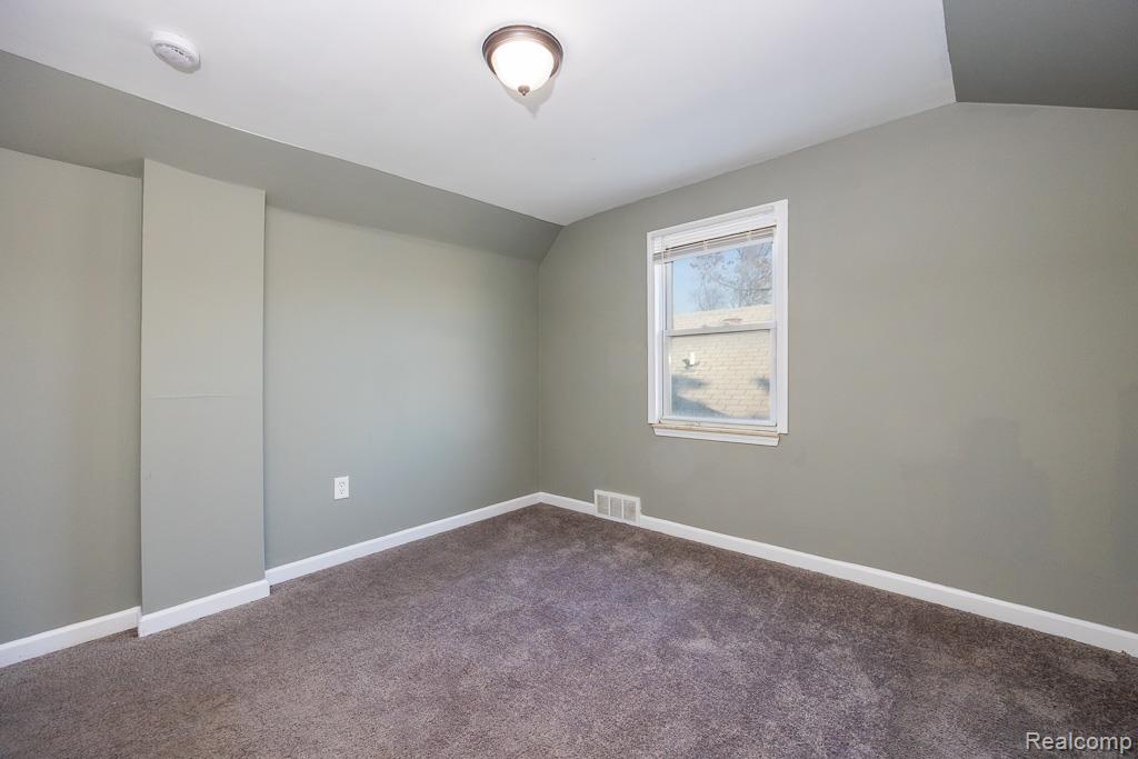 128 W Muir Avenue, Hazel Park, MI 48030 — Photo 31