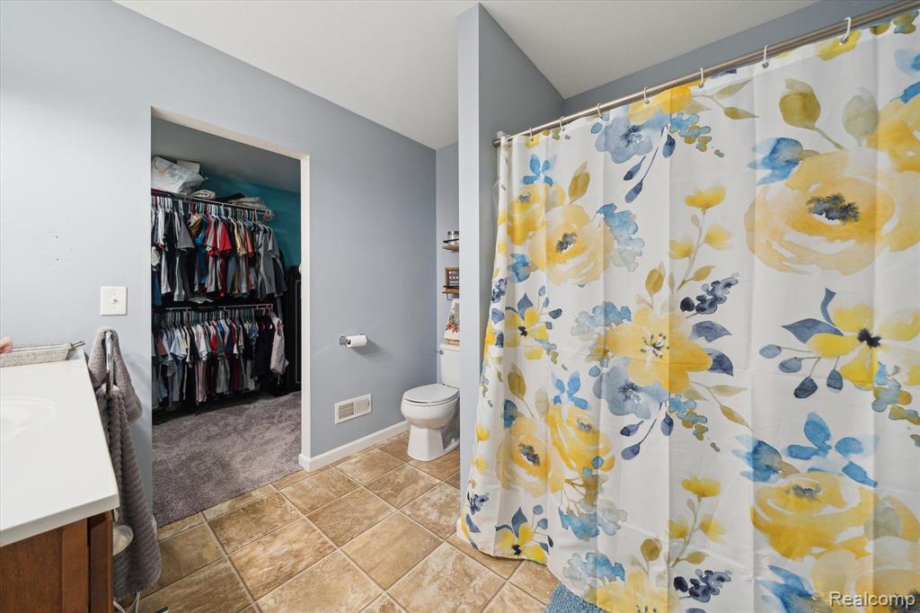 308 Cimarron Drive, Howell, MI 48855 — Photo 12