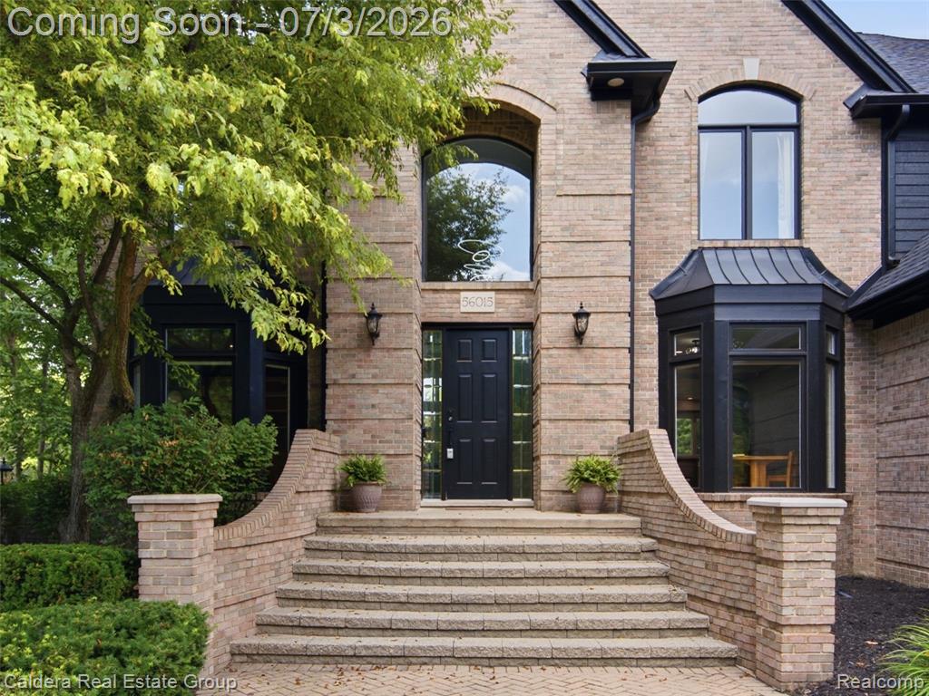 56015 Parkview Drive, Utica, MI 48316 — Photo 3