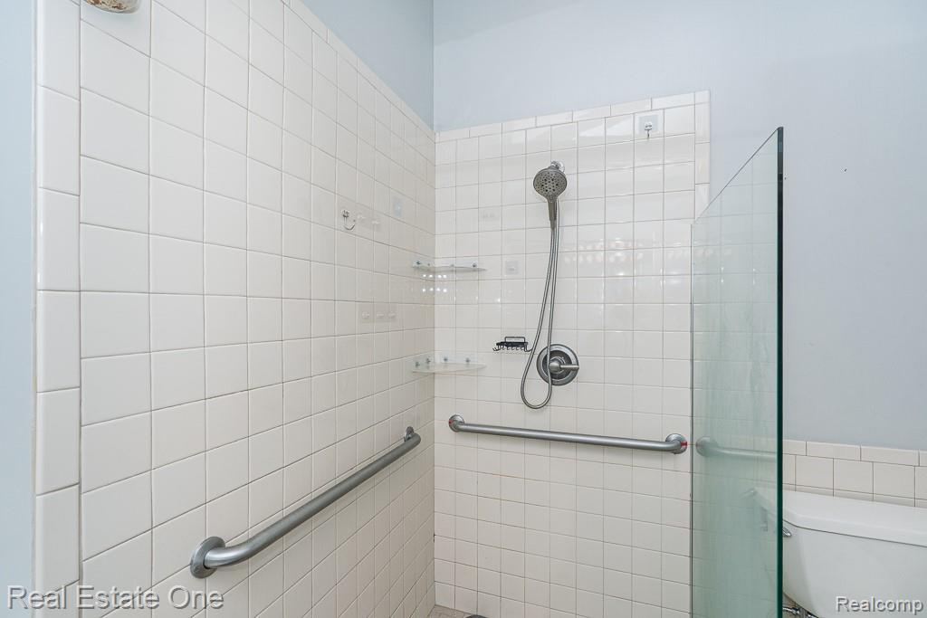 6778 Baytree Court, Shelby Twp, MI 48316 — Photo 29
