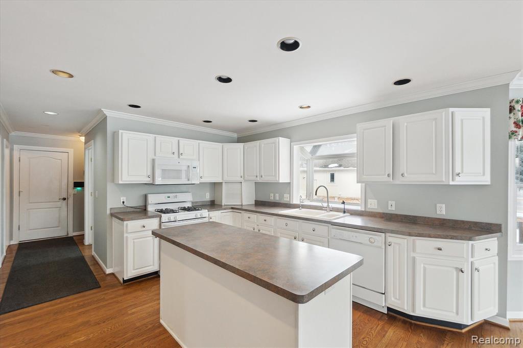 6615 GREENE HAVEN Drive, Clarkston, MI 48348 — Photo 17