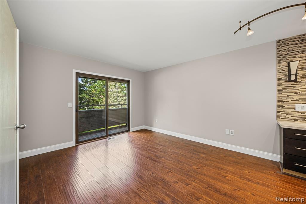 740 Eastbridge Court, Rochester Hills, MI 48307 — Photo 22
