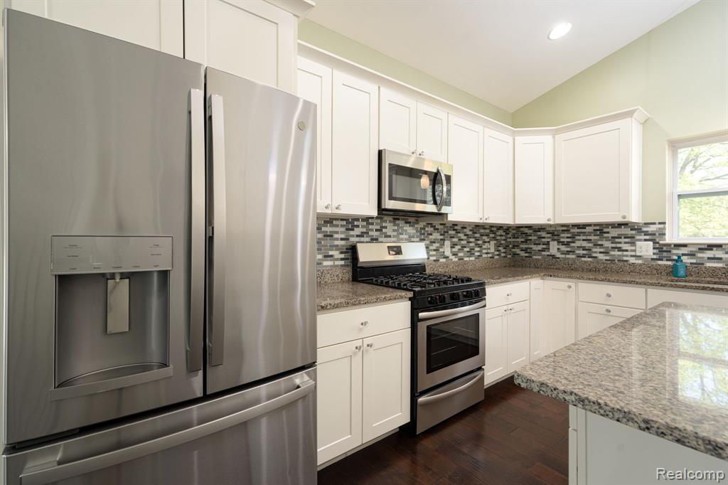 4610 Clyde Road, Howell, MI 48855 — Photo 17