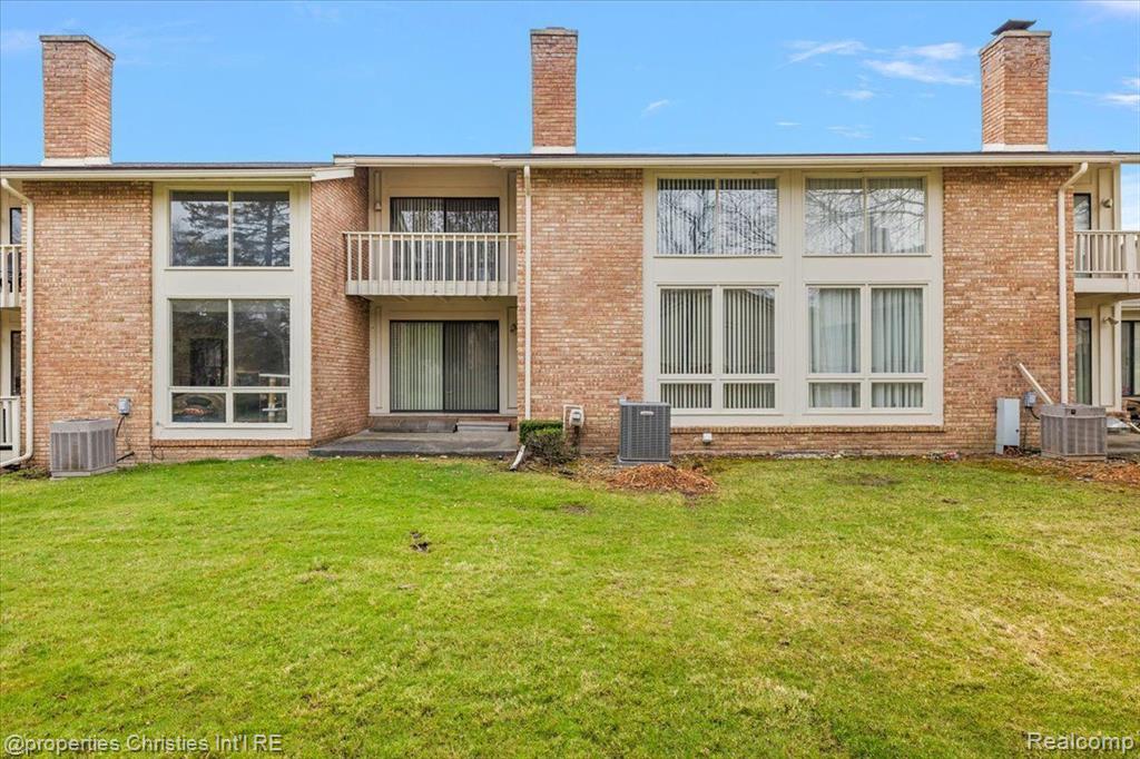 7036 Bridge Way, West Bloomfield, MI — Photo 50