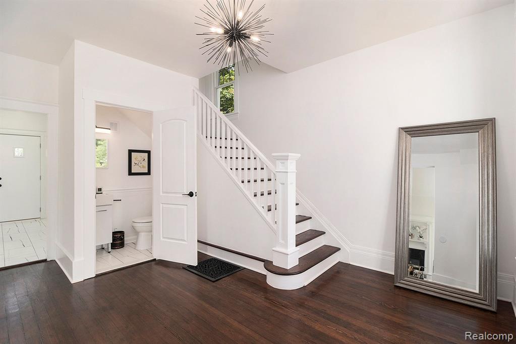 503 MOUNT VERNON Street, Detroit, MI 48202 — Photo 3
