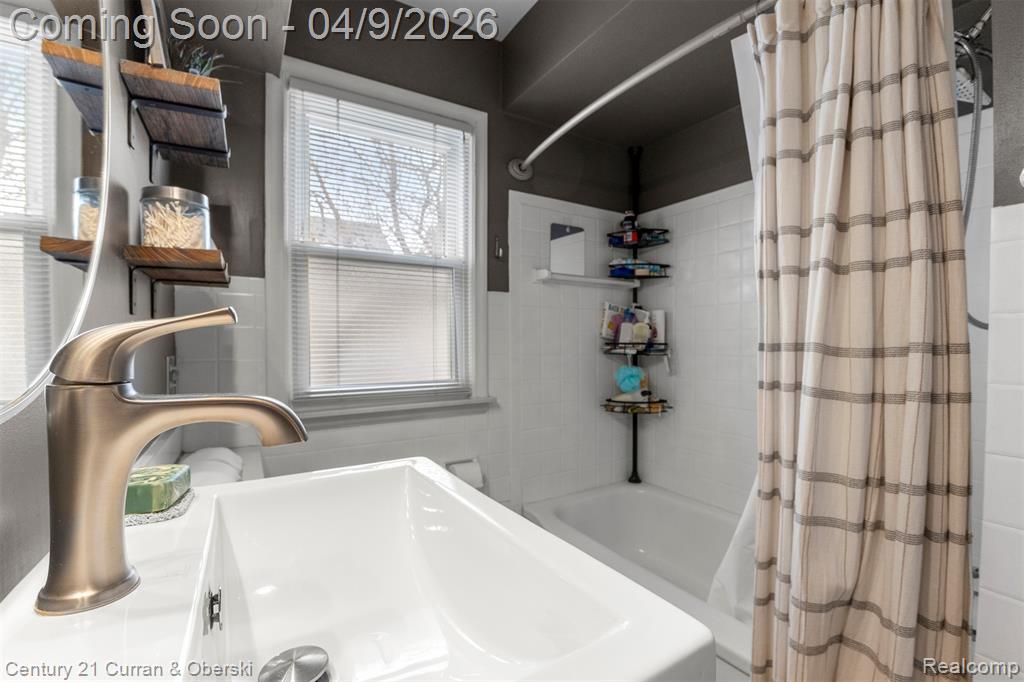 401 Walnut Avenue, Royal Oak, MI 48073 — Photo 31