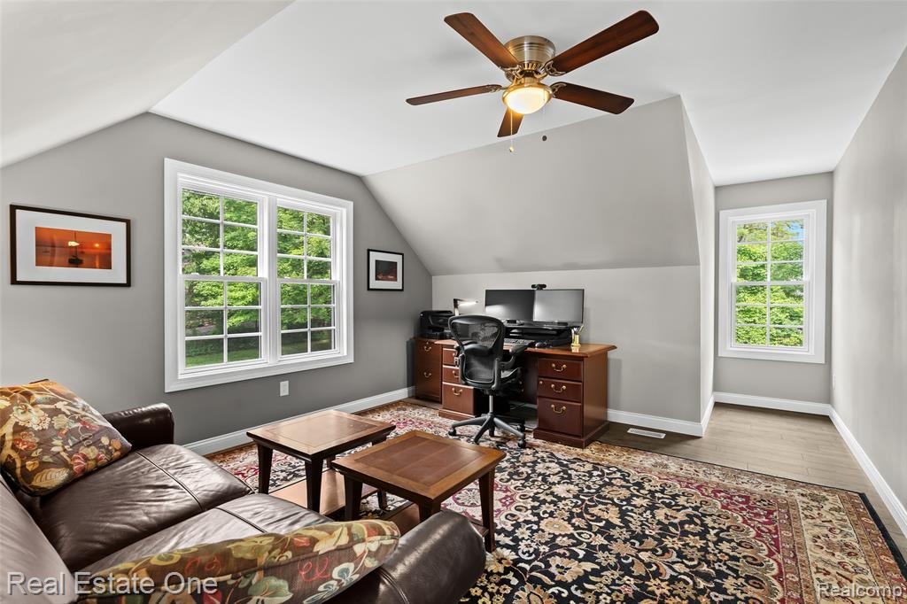 477 E Commerce Street, Milford, MI 48381 — Photo 34