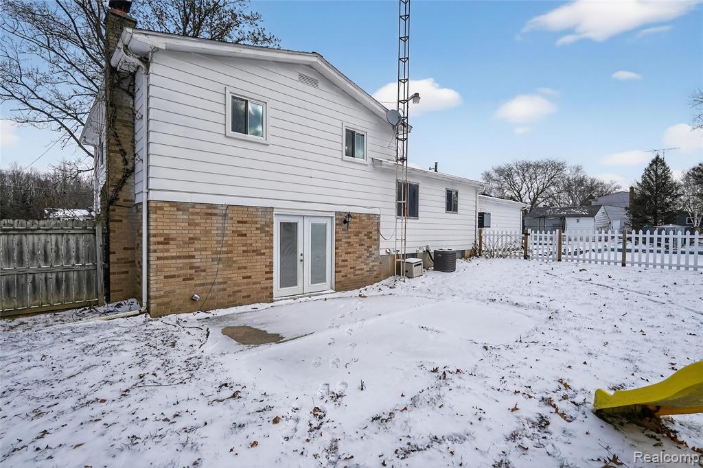 4199 Sheraton Drive, Flint, MI 48532 — Photo 32