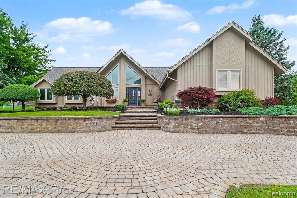 601 Brookwood Lane E, Rochester Hills, MI 48309 — Photo 7