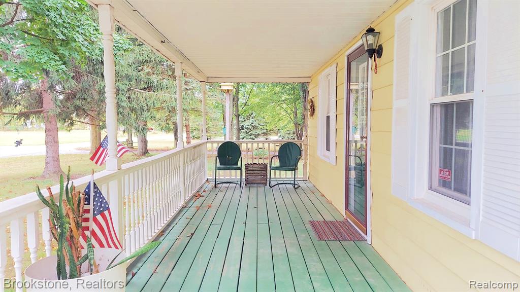 5104 CHESANING Road, Chesaning, MI 48616 — Photo 8