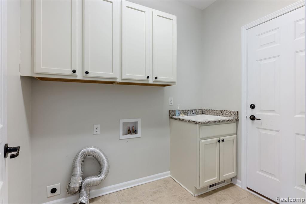 6475 PRAIRIE DUNES Drive, Grand Blanc, MI 48439 — Photo 19
