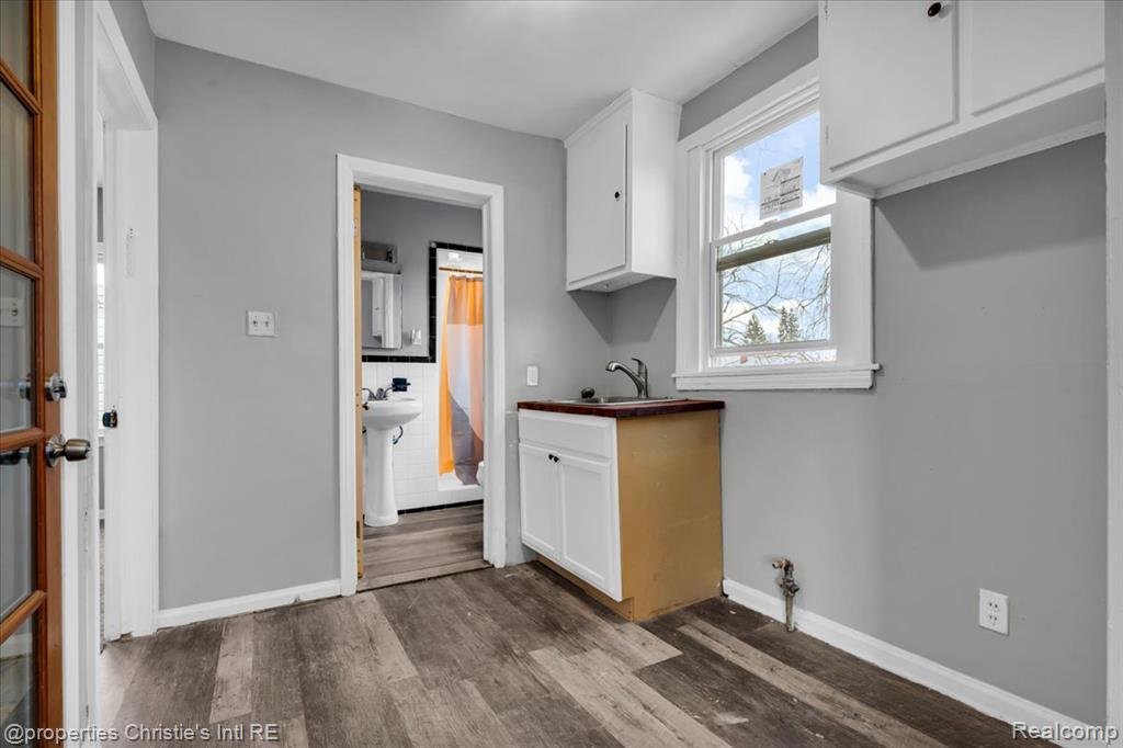 5281 Alter Road, Detroit, MI 48224 — Photo 13