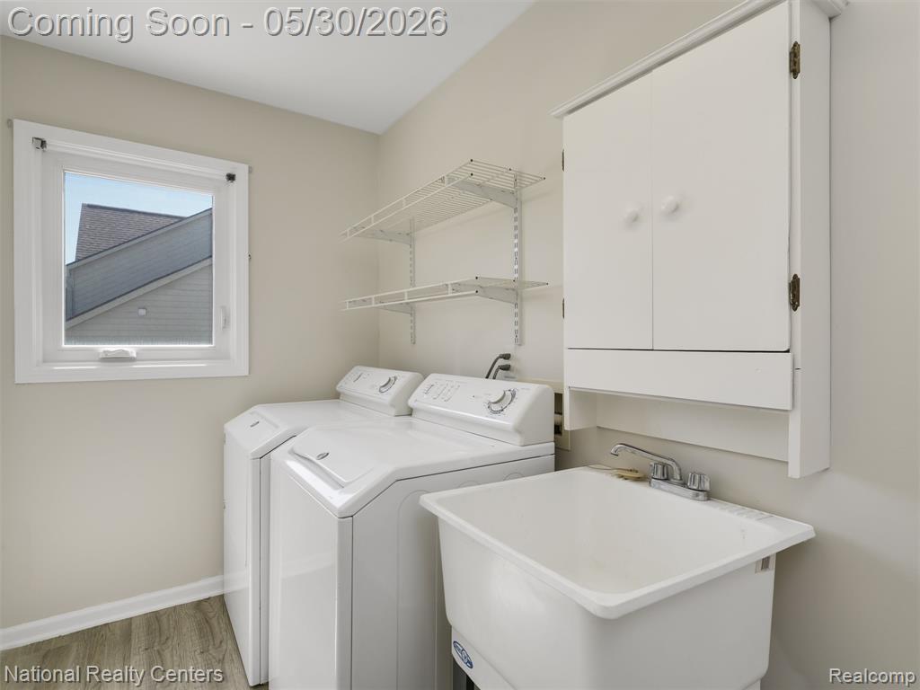 47245 N Pointe Drive, Canton, MI 48187 — Photo 23