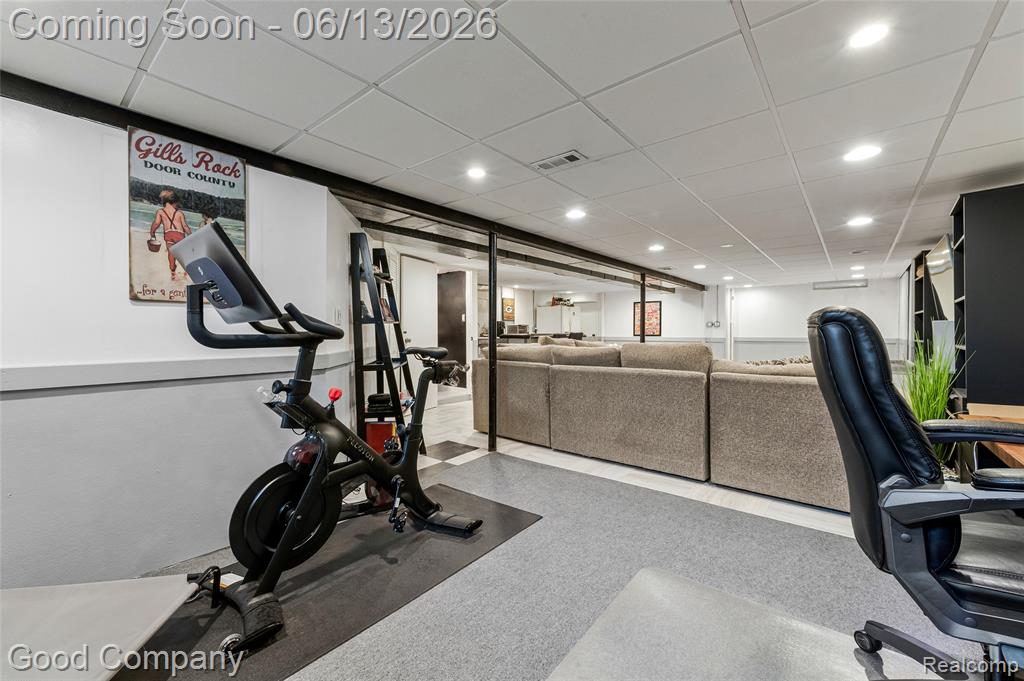 18489 Matthew Drive, Clinton Twp, MI 48035 — Photo 28