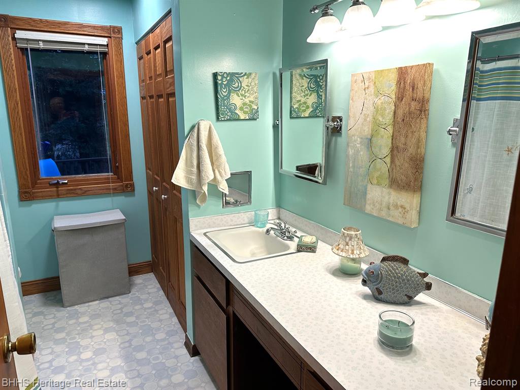 9776 Marsh Road, Fowlerville, MI 48836 — Photo 9