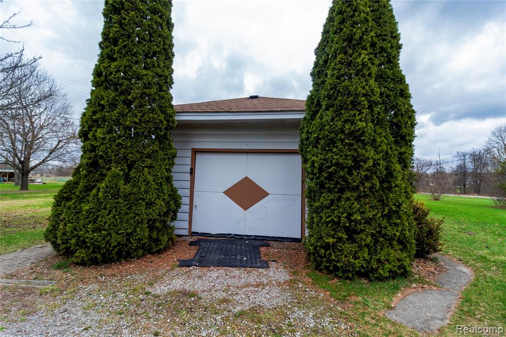 1334 Peppermill Road, Lapeer, MI 48446 — Photo 21