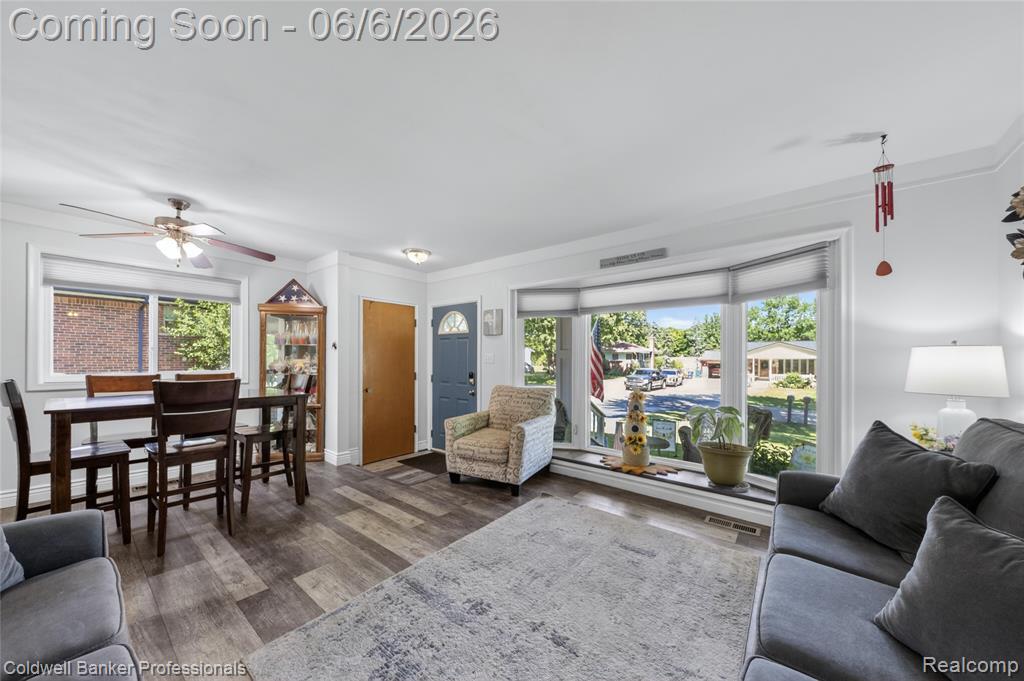 373 Tilmor Drive, Waterford, MI 48328 — Photo 5