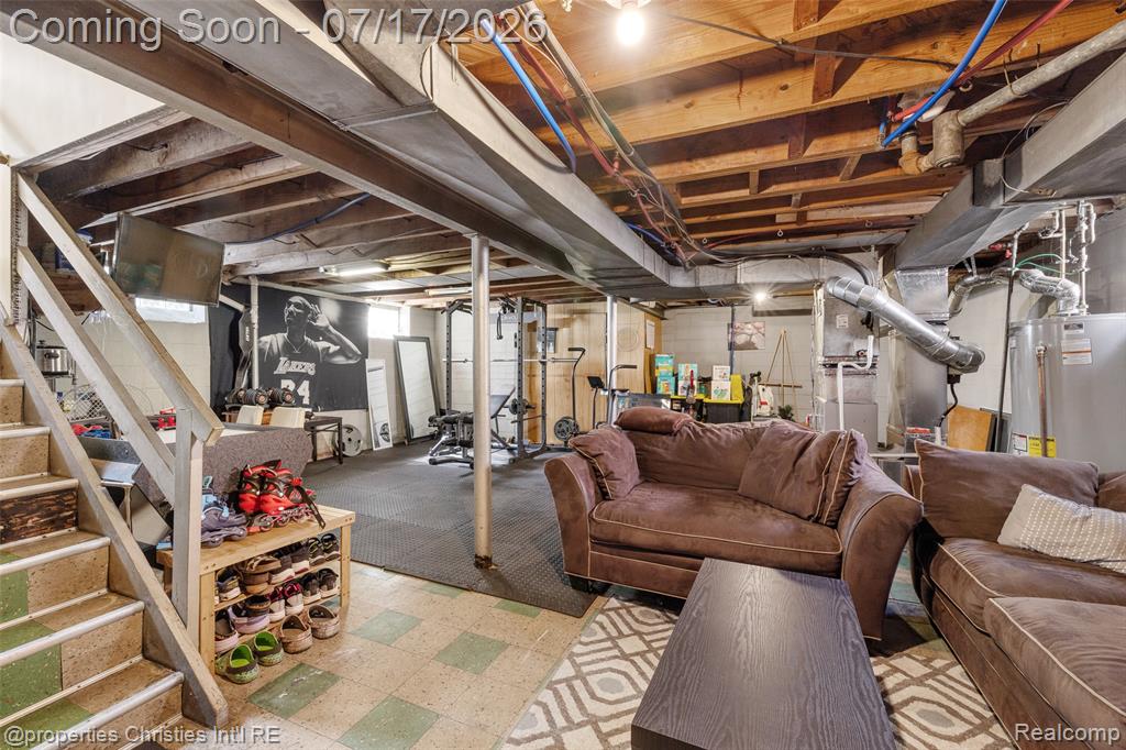 20855 Lochmoor Street, Harper Woods, MI 48225 — Photo 28