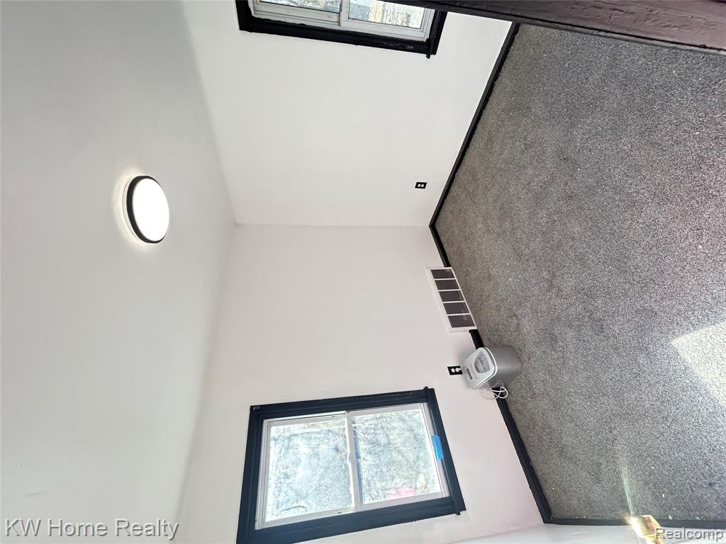 9343 Memorial Street, Detroit, MI 48228 — Photo 5