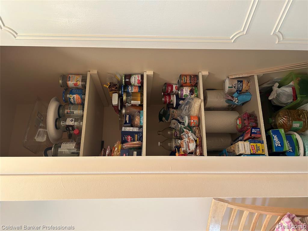 49936 Helfer Boulevard W, 8, Wixom, MI 48393 — Photo 8