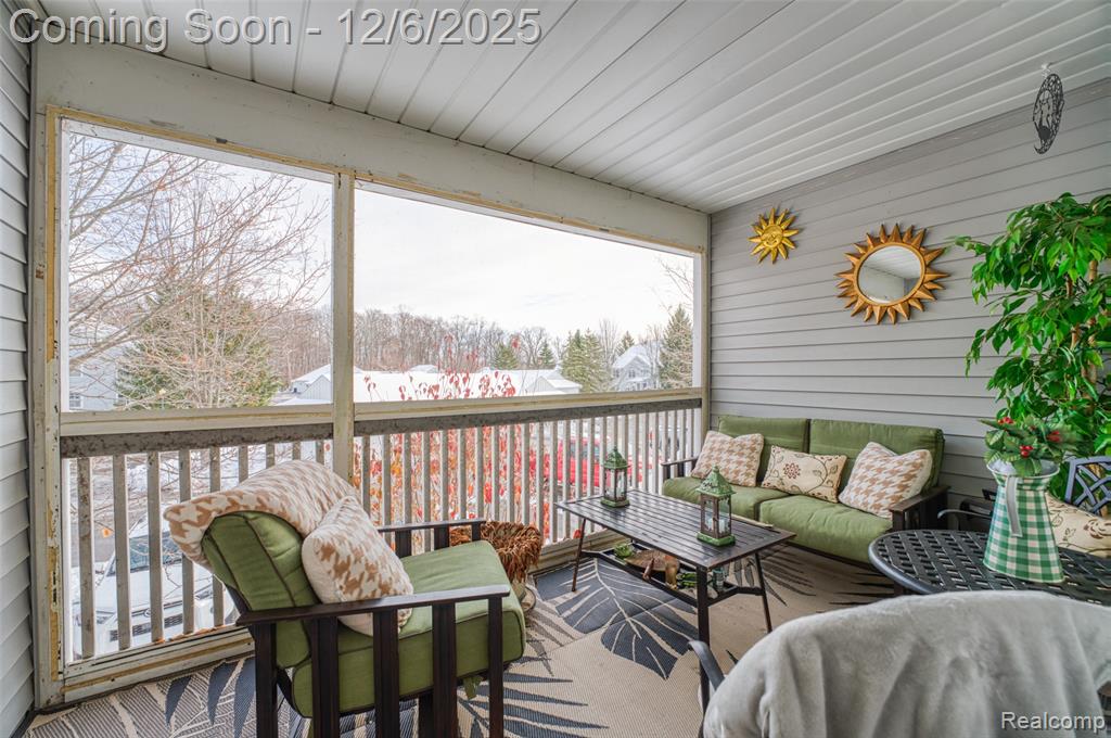 12274 Saint Andrews Way, Fenton, MI 48430 — Photo 10