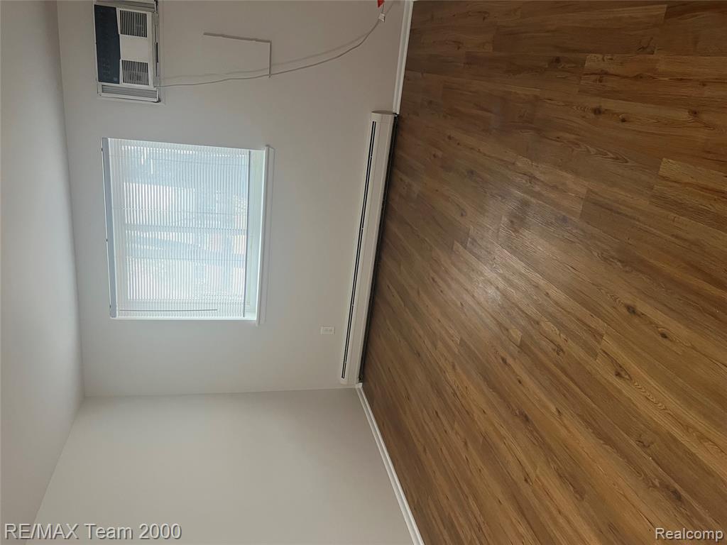 7382 Central Street, 2, Westland, MI — Photo 7