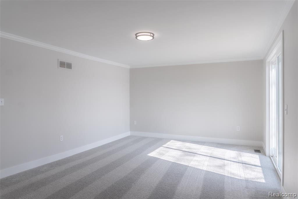 54832 Blue Cloud Drive, Utica, MI 48315 — Photo 38