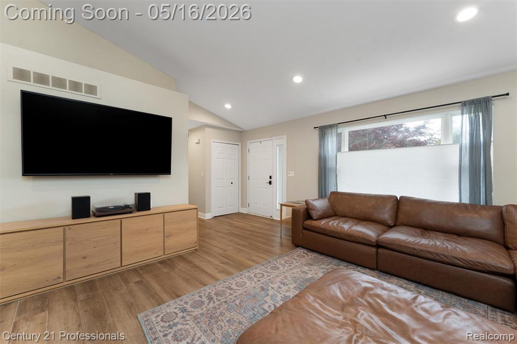 1203 Eason, Waterford, MI 48328 — Photo 12