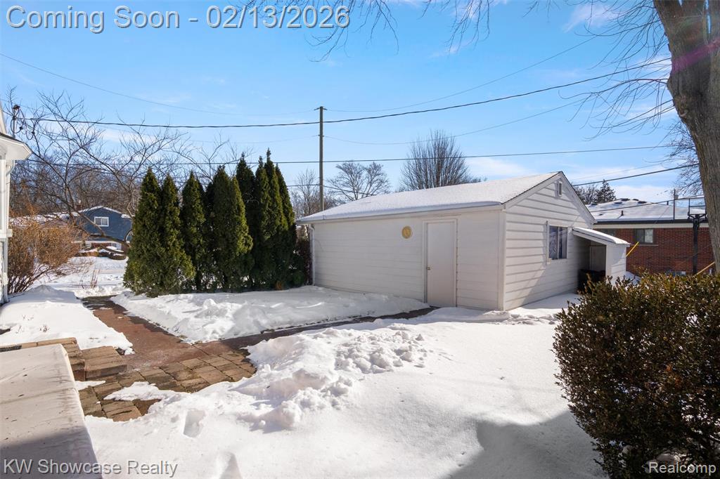 42011 Brentwood Drive, Plymouth, MI 48170 — Photo 40